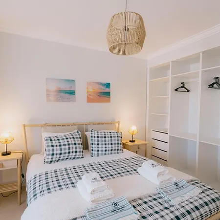Apartment 14 - Sal & Lua Peniche